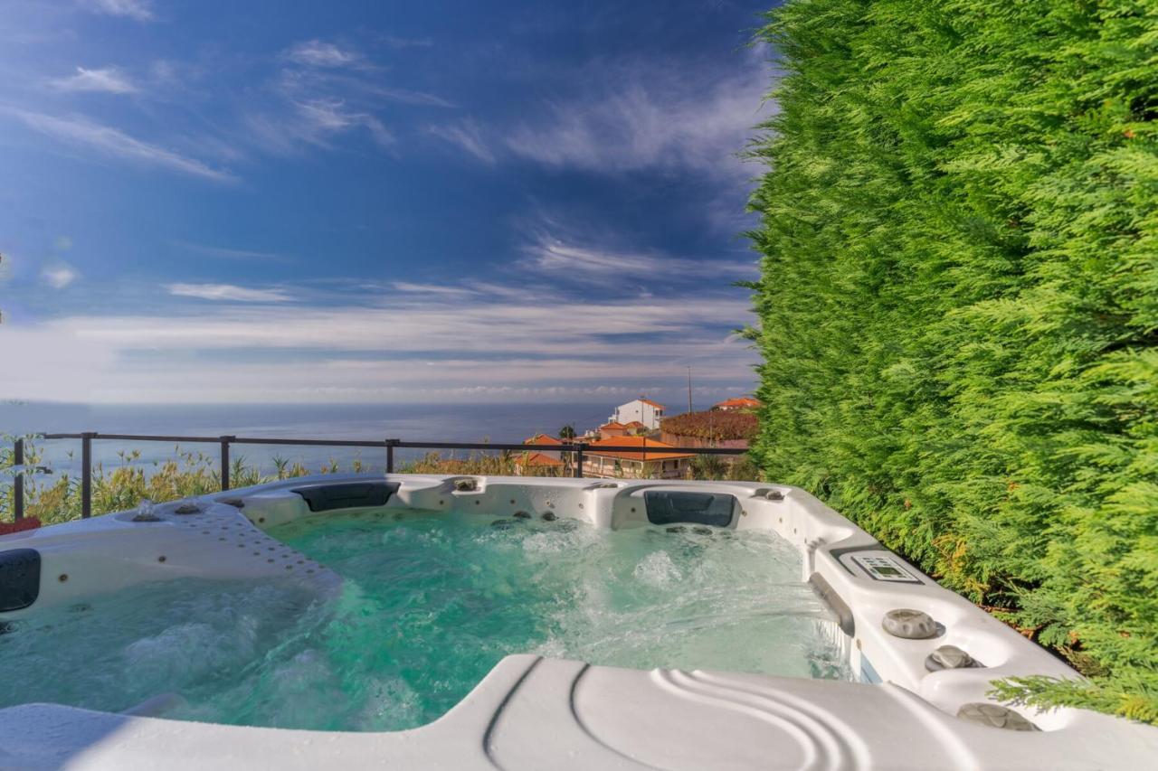 Cozy Villa Flora By Hr Madeira Estreito Da Calheta ภายนอก รูปภาพ